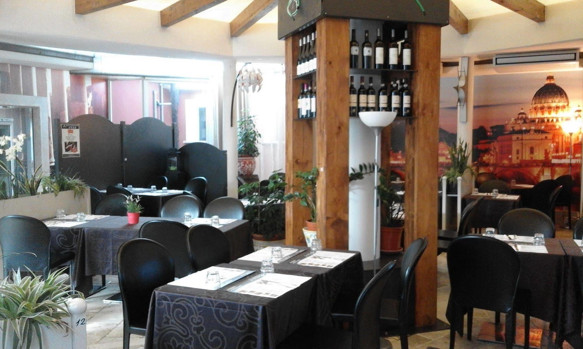 Hotel Star Monterotondo  Bagian luar foto
